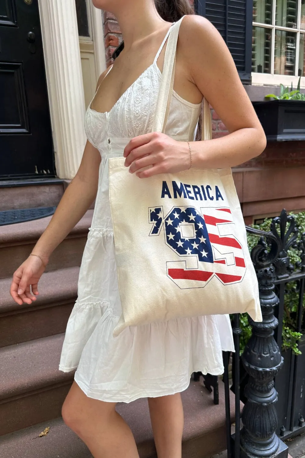 America '95 Tote Bag