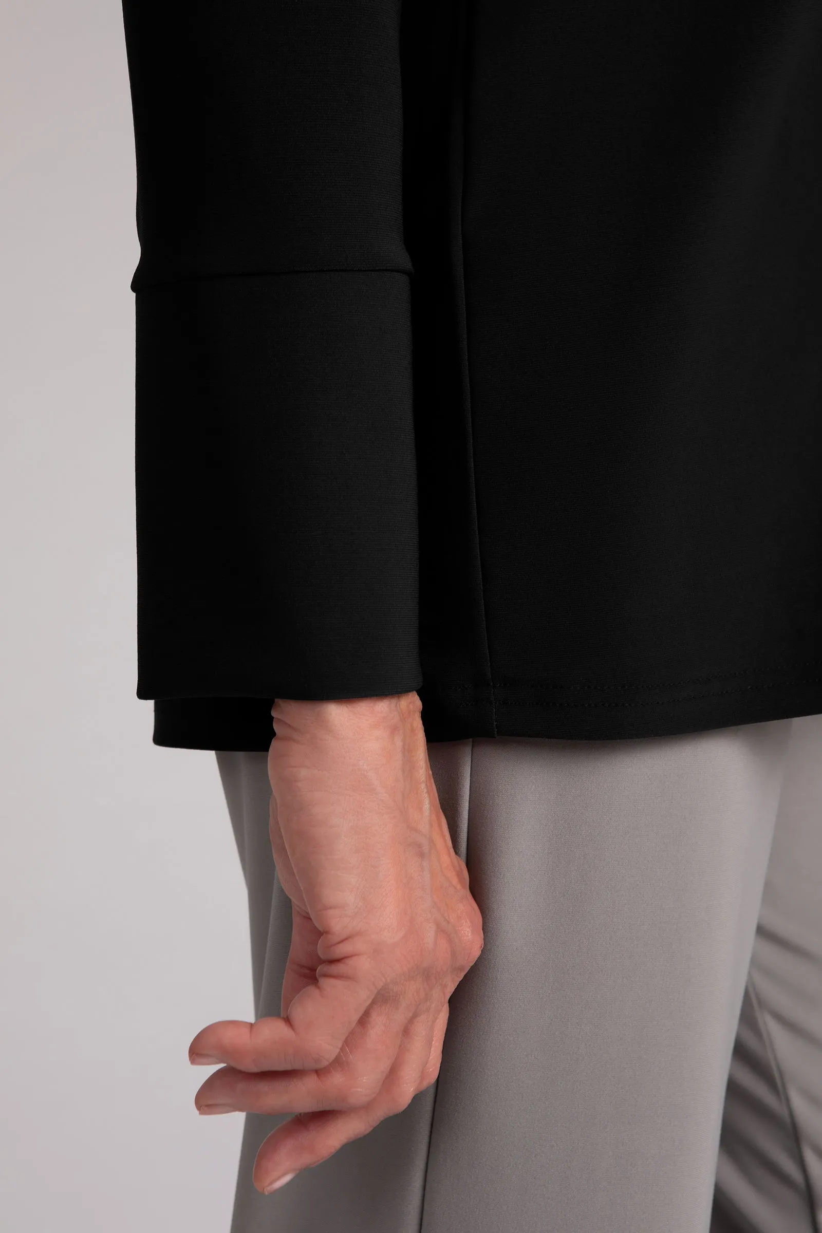 Wide Cuff Raglan Sleeve Top | Black